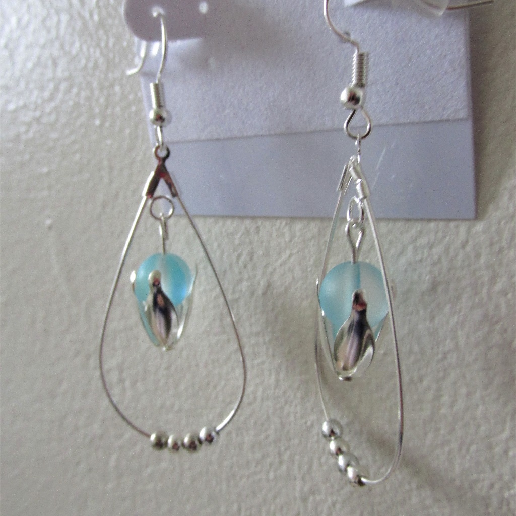 Hostpick Silverplated 'Essence Of Spring' Earrings